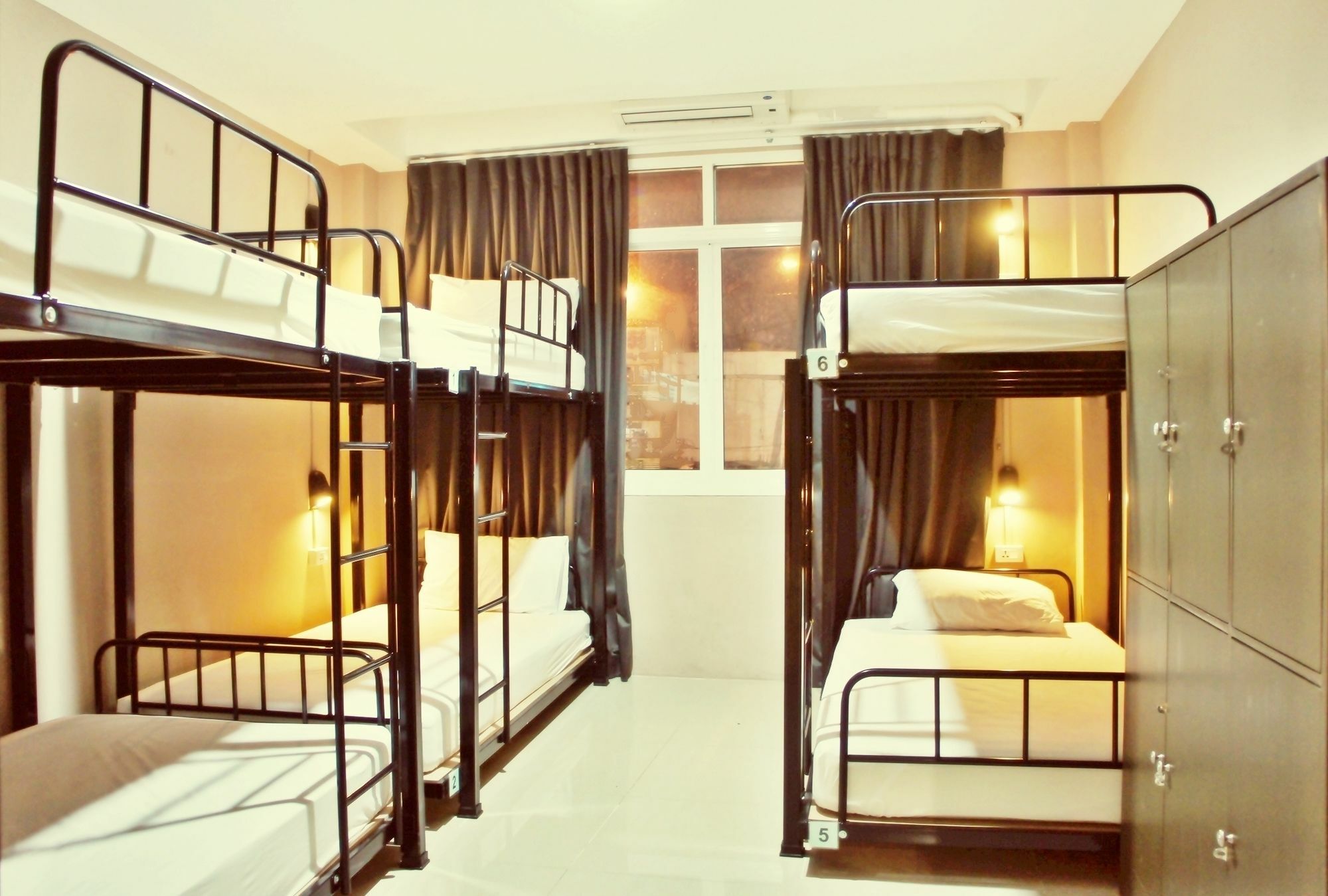 Link Corner Hostel Bangkok Ngoại thất bức ảnh